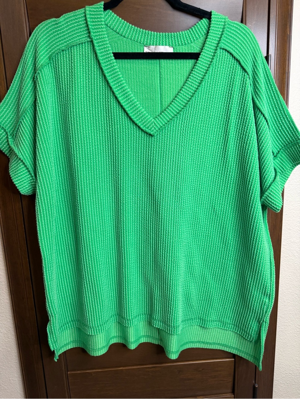 Zenana Outfitters Bright Green V‑Neck Knit Top